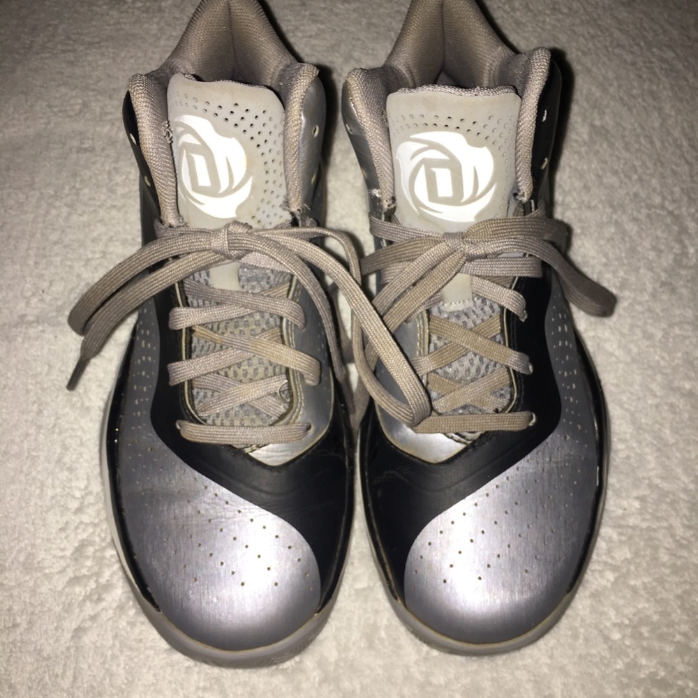 Adidas D Rose Mens 4.5